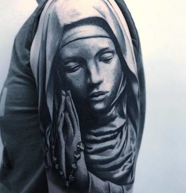 Holy Mary statue